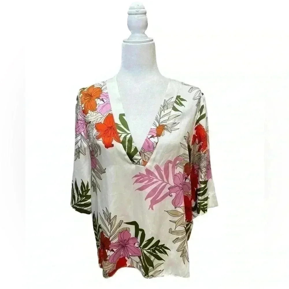 Zara Basic floral botanical garden print ivory white V neck 2/3 sleeves …